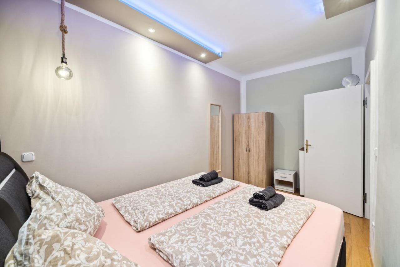 Florian'S Apartments In Mariahilf เวียนนา ภายนอก รูปภาพ